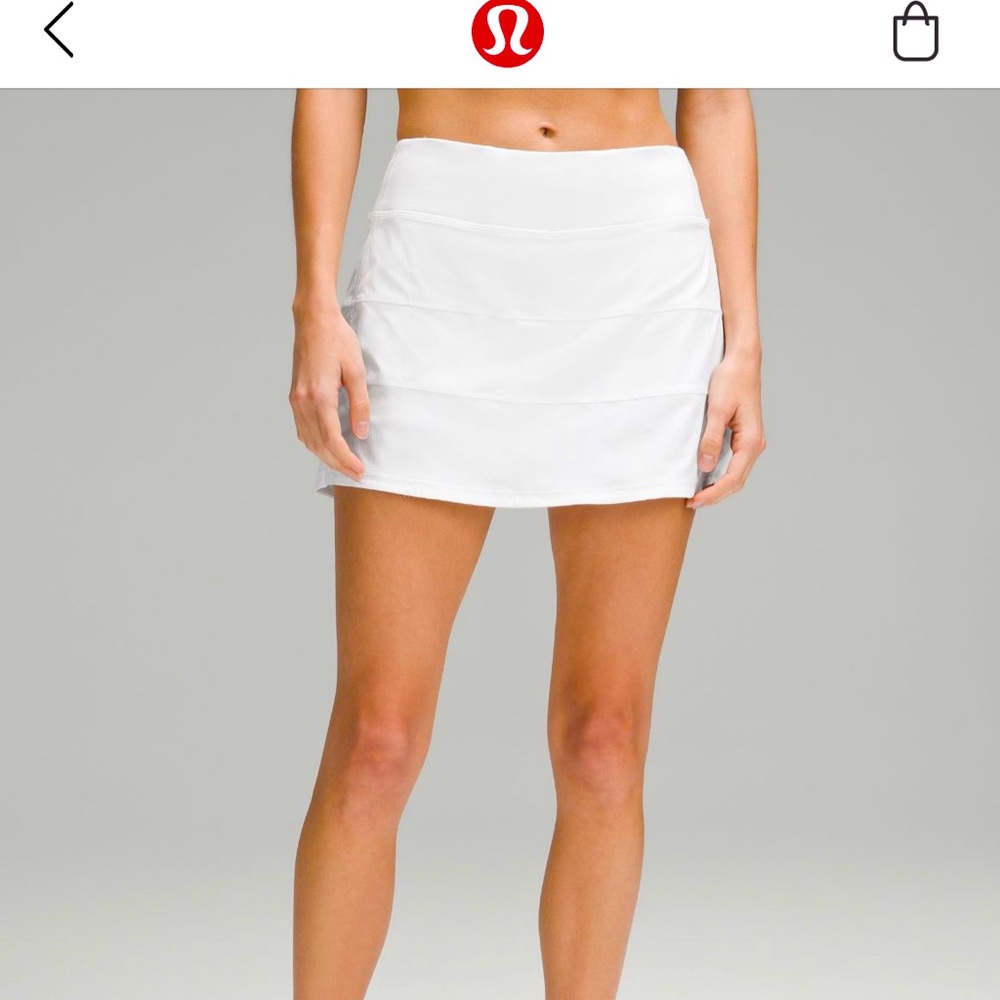 Lululemon white mid rise skirt with ruffled back in size 6.
